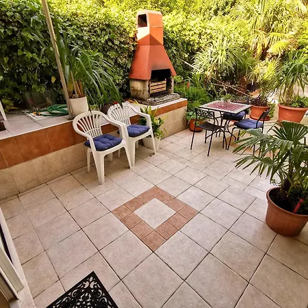 Ida & Miljenko Apartment Kastela
