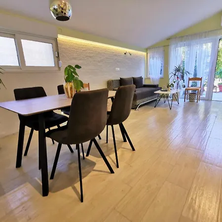 Apartment Ida & Miljenko Kastela